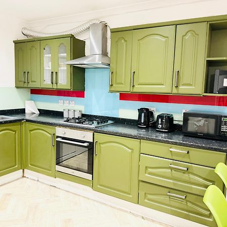 5Br House, Free Parking Offa12, Contractor, Big Families, Relocation Villa Redbridge Exterior photo