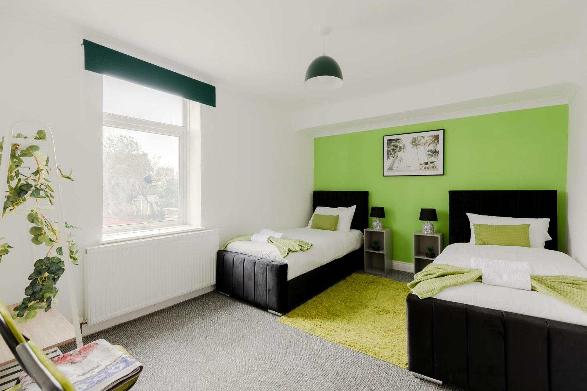 5Br House, Free Parking Offa12, Contractor, Big Families, Relocation Villa Redbridge Exterior photo