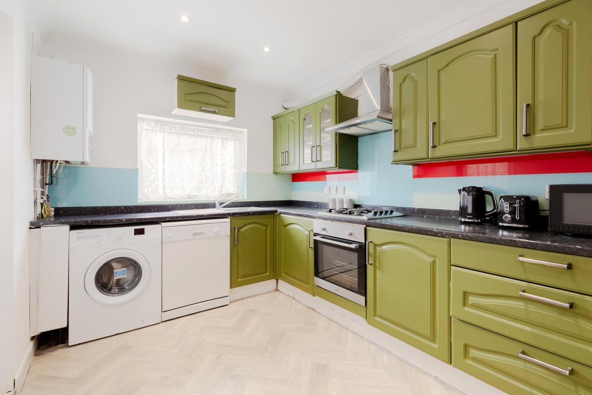 5Br House, Free Parking Offa12, Contractor, Big Families, Relocation Villa Redbridge Exterior photo
