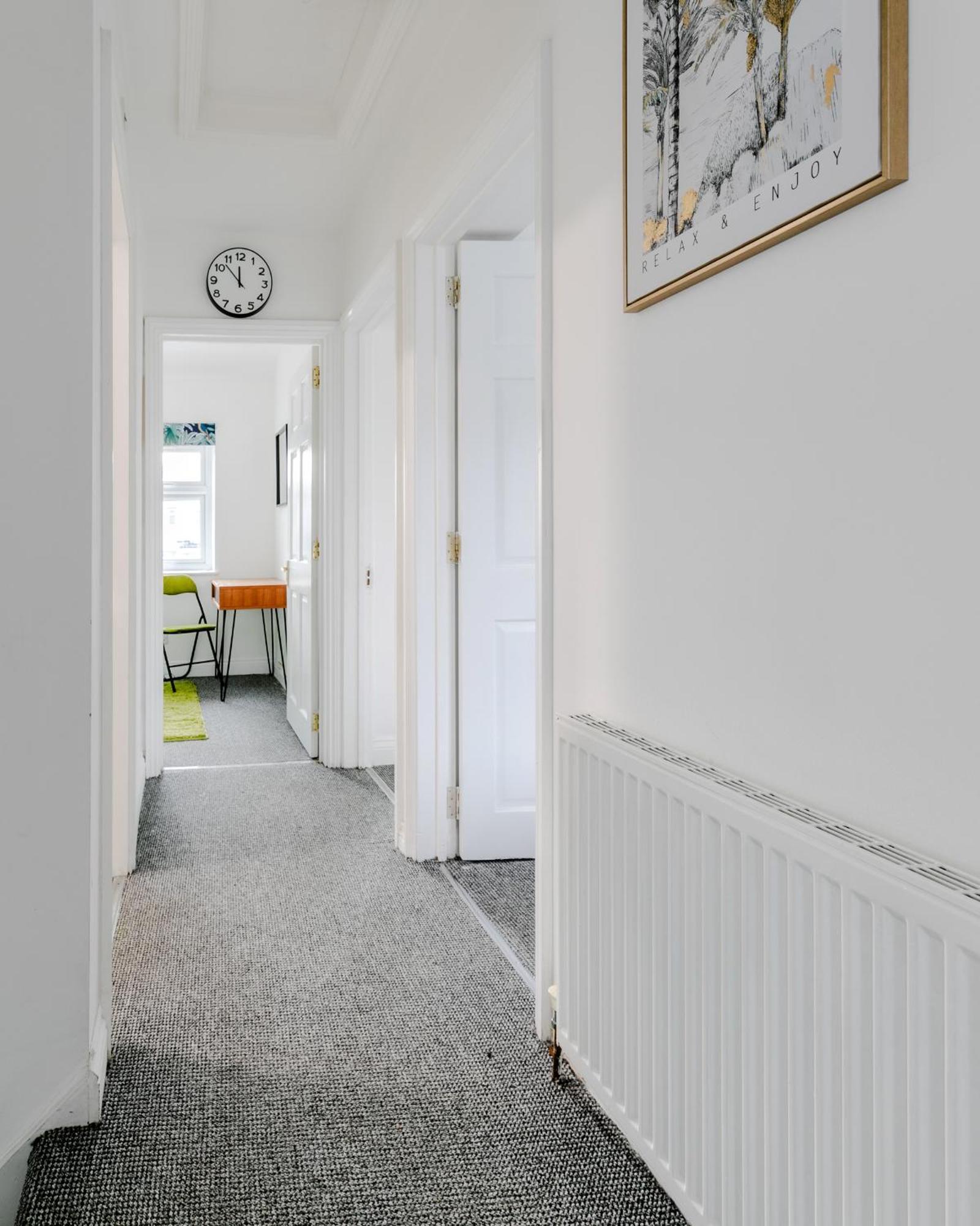 5Br House, Free Parking Offa12, Contractor, Big Families, Relocation Villa Redbridge Exterior photo