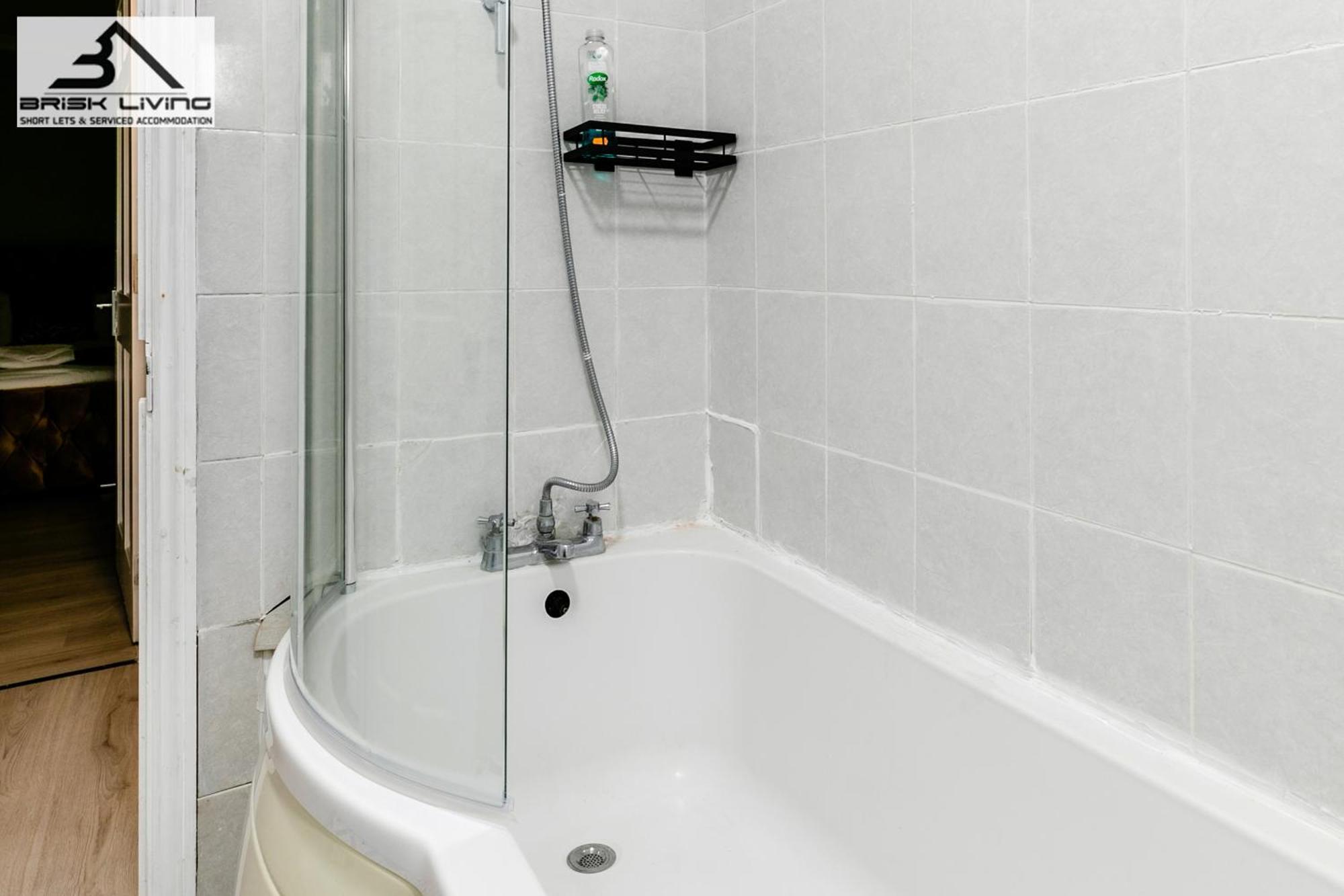 5Br House, Free Parking Offa12, Contractor, Big Families, Relocation Villa Redbridge Exterior photo